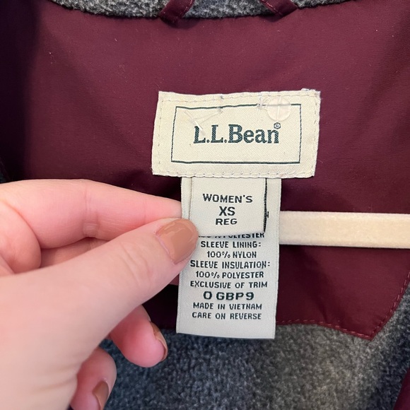 L.L. Bean purple ladies winter coat - Picture 2 of 4